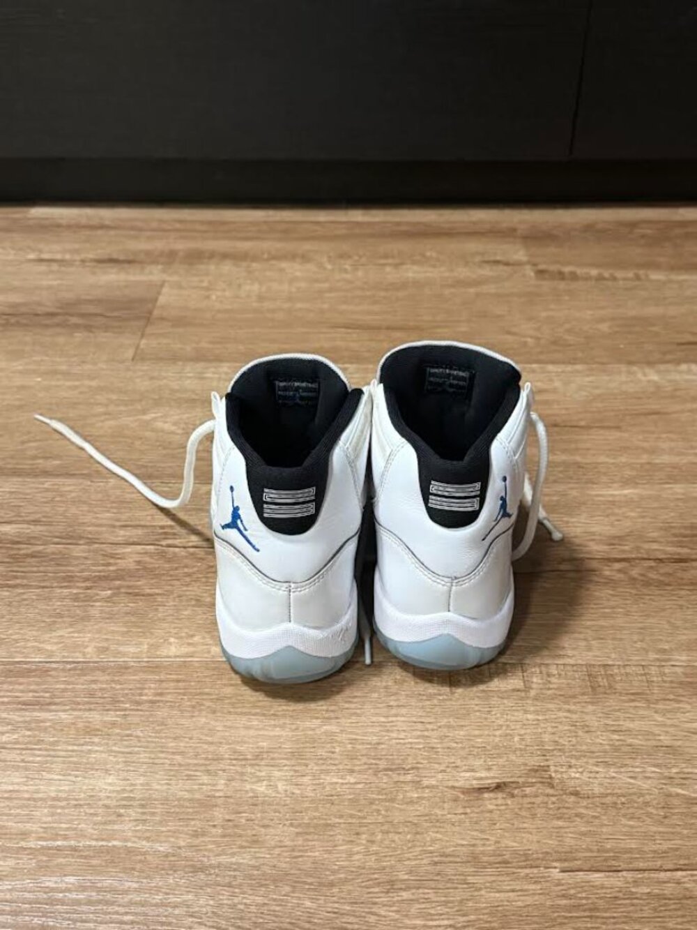 Air Jordan 11 Retro Legend Blue White High Top Basketball Sneakers Size 7 - Picture 2 of 7
